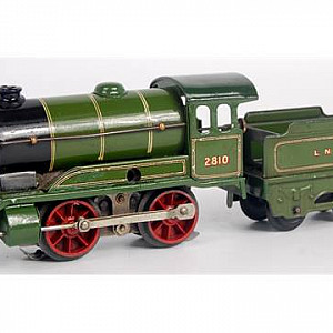 Hornby-LNER-2810